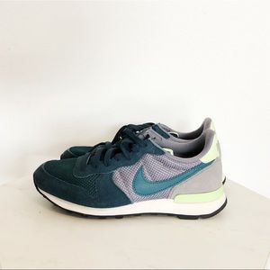 NIKE Internationalist sneaker